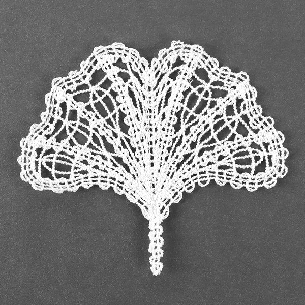 Falling Ginkgo Leaf (Battenburg Lace)