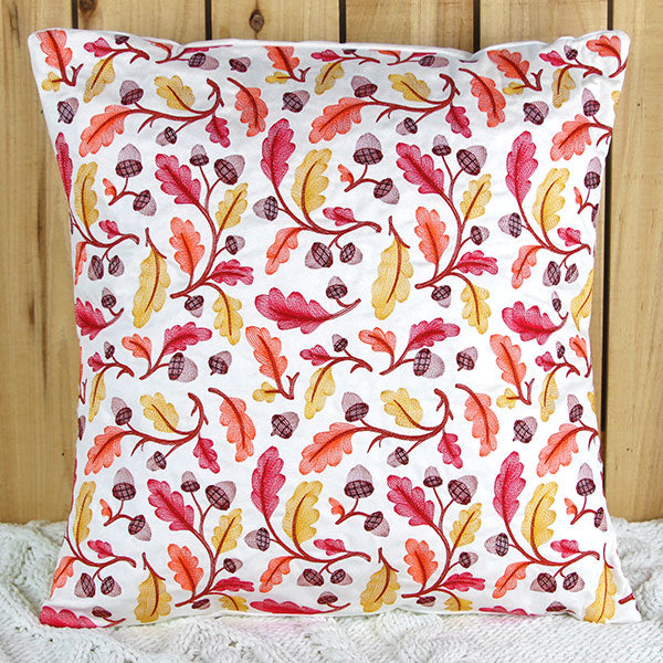 Perfectly Repeatable Autumn Acorns and Leaves