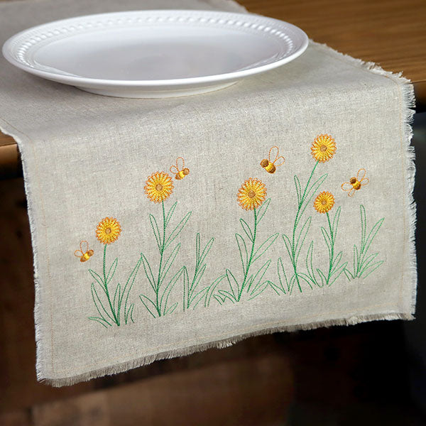 Daisies & Honeybees Border