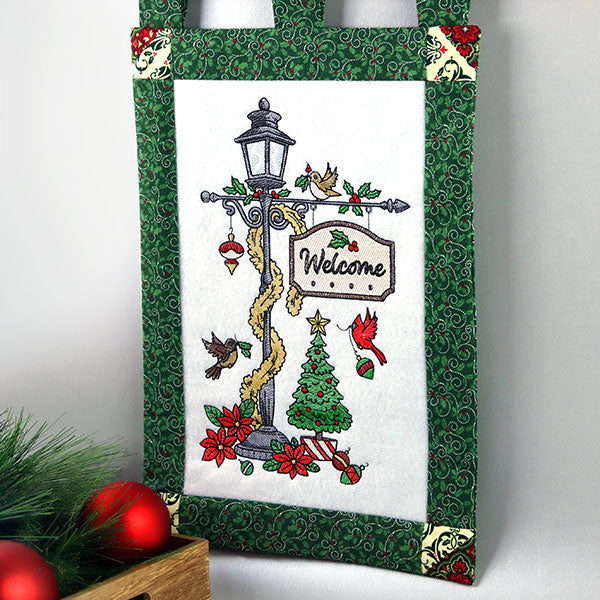 Welcome Christmas Lamppost