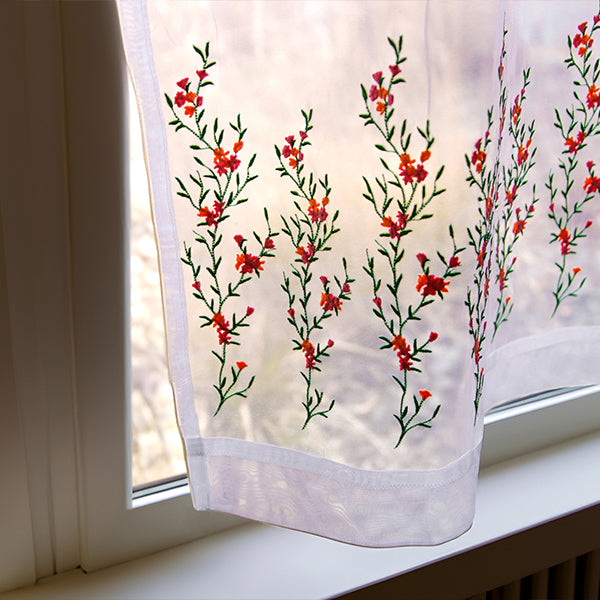 Delicate Botanicals Tall Border