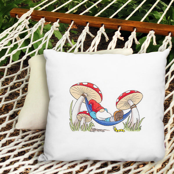 Sleepy Hammock Gnome