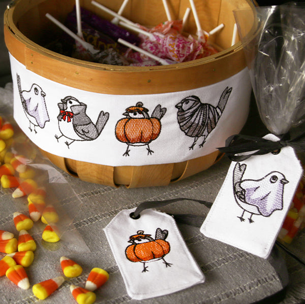 Halloween Chickadee - Ghost