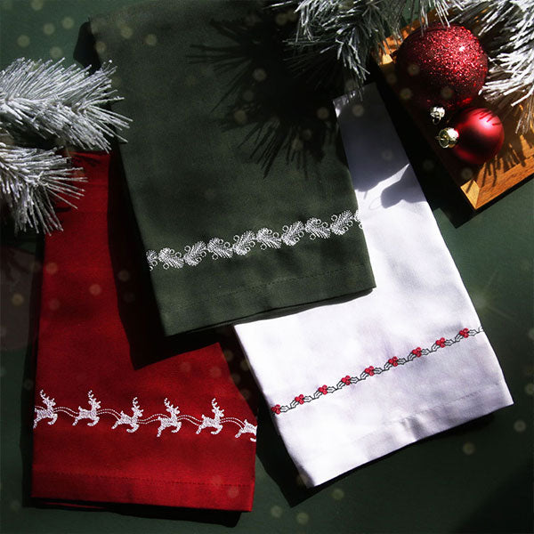 Delicate Christmas Border - Holly