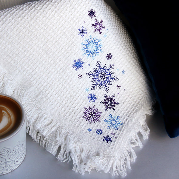 Delicate Snowflakes Spray