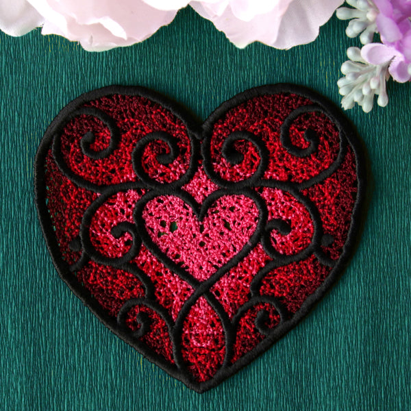 Valentine Charms Heart (Lace)