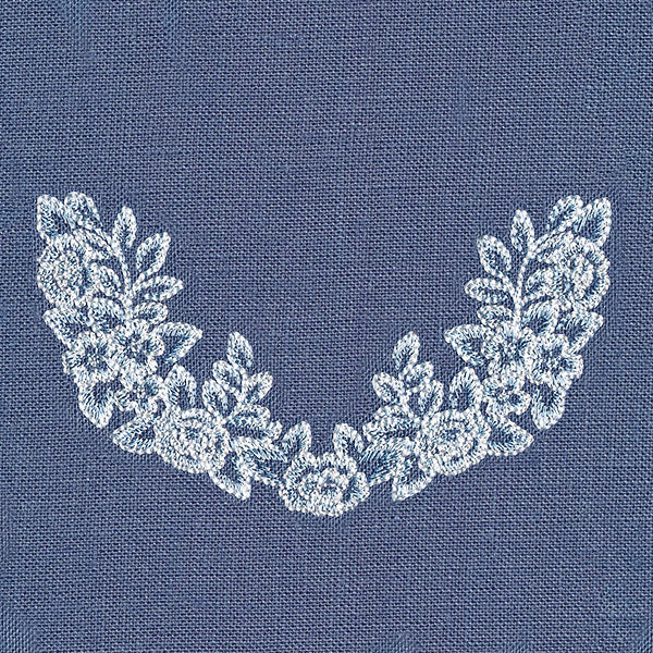 Delicate Decor - Small Curve