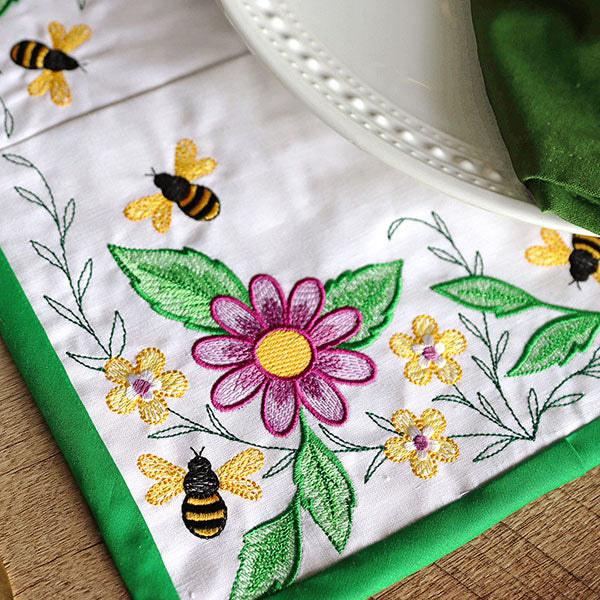 Garden Bees Placemat Corner - Bottom Left