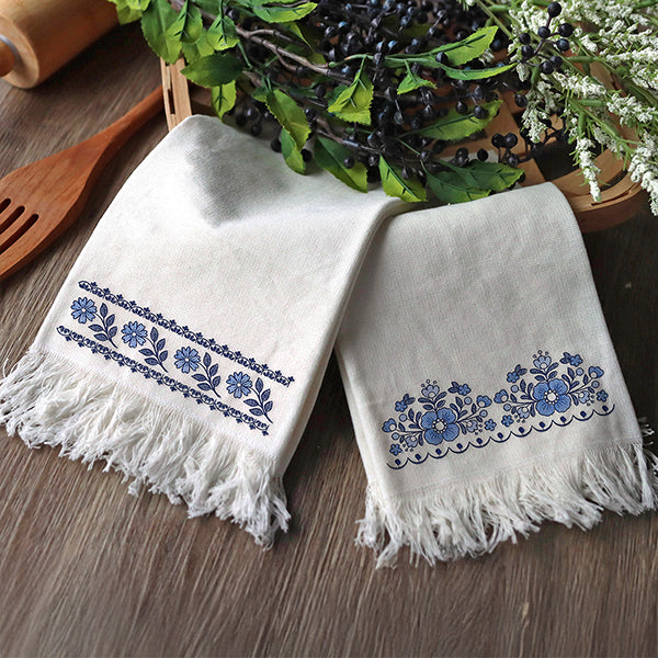 Delicate Delft Blue Border - Flower