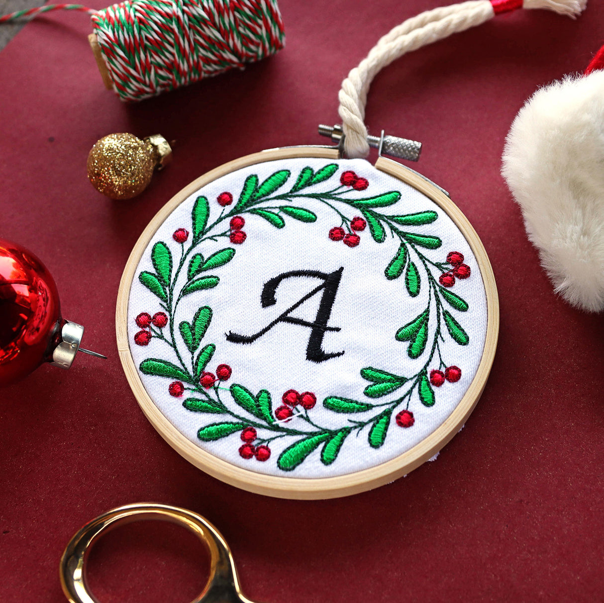 Holiday Cheer Wreaths - Botanicals