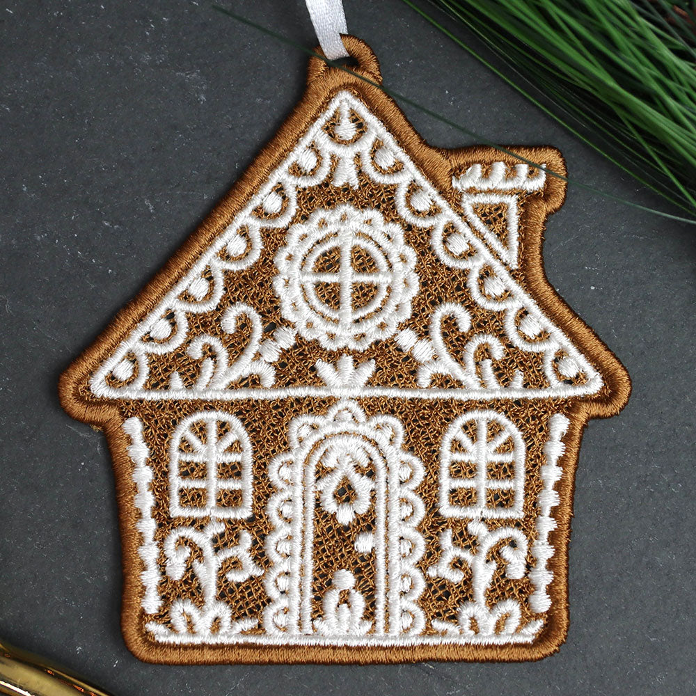 Christmas Gingerbread Cookie - House (Lace)