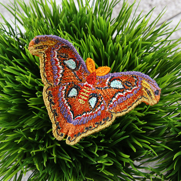 Free-Flying Atlas Moth (In-the-Hoop)