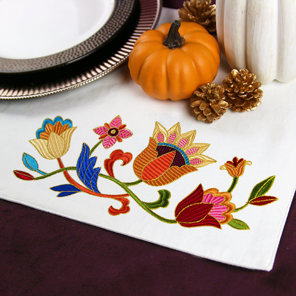 Textured Traditions Jacobean Border