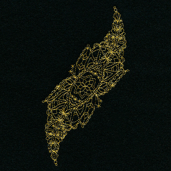 Elegant Mehndi Curve