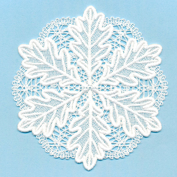 Splendid Oak Leaf Doily (Battenburg Lace)