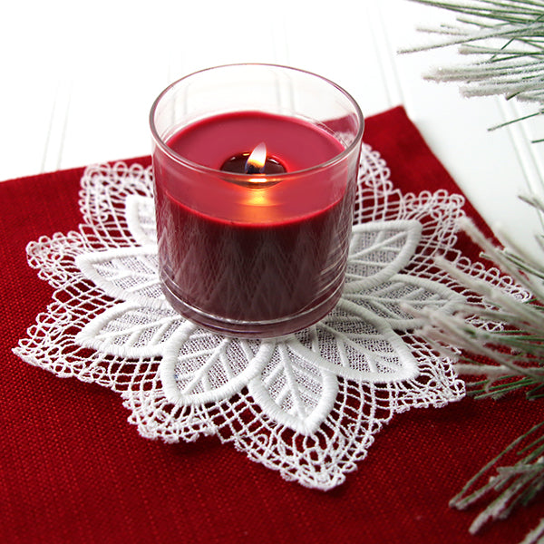 Blossoming Poinsettia Doily (Battenburg Lace)