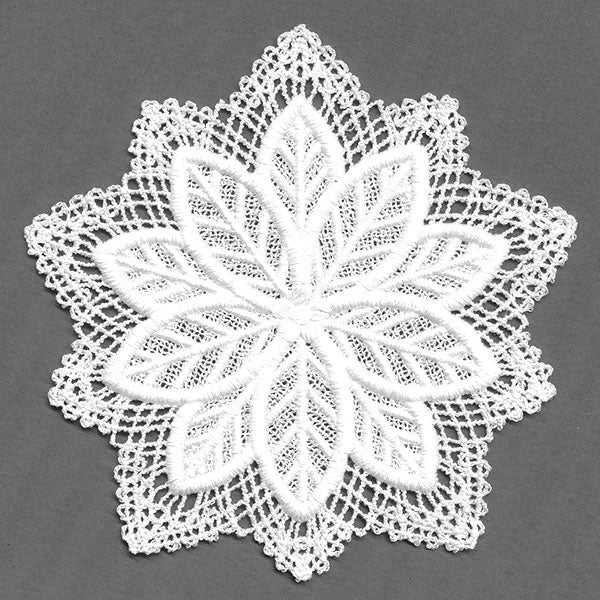 Blossoming Poinsettia Doily (Battenburg Lace)