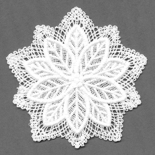 Blossoming Poinsettia Doily (Battenburg Lace)