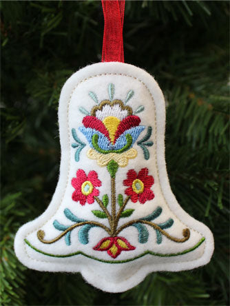 Christmas Bell Ornament (In-the-Hoop)