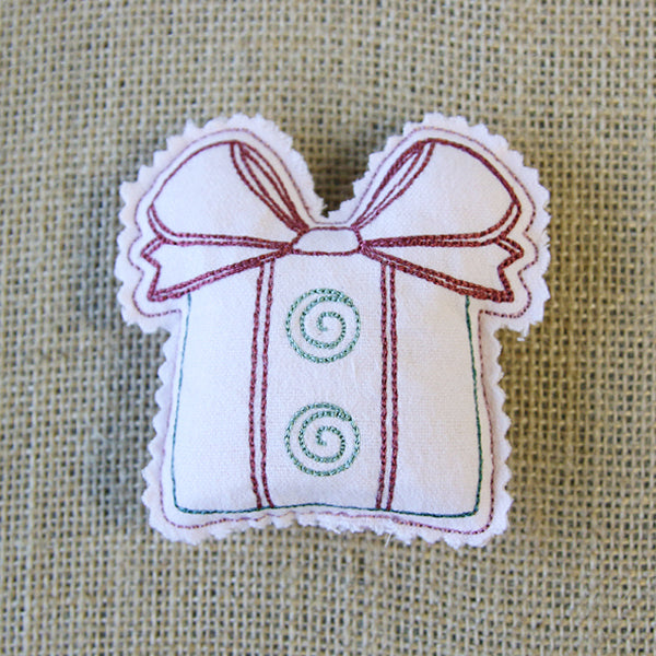 Christmas Stuffie - Gift (In-the-Hoop)