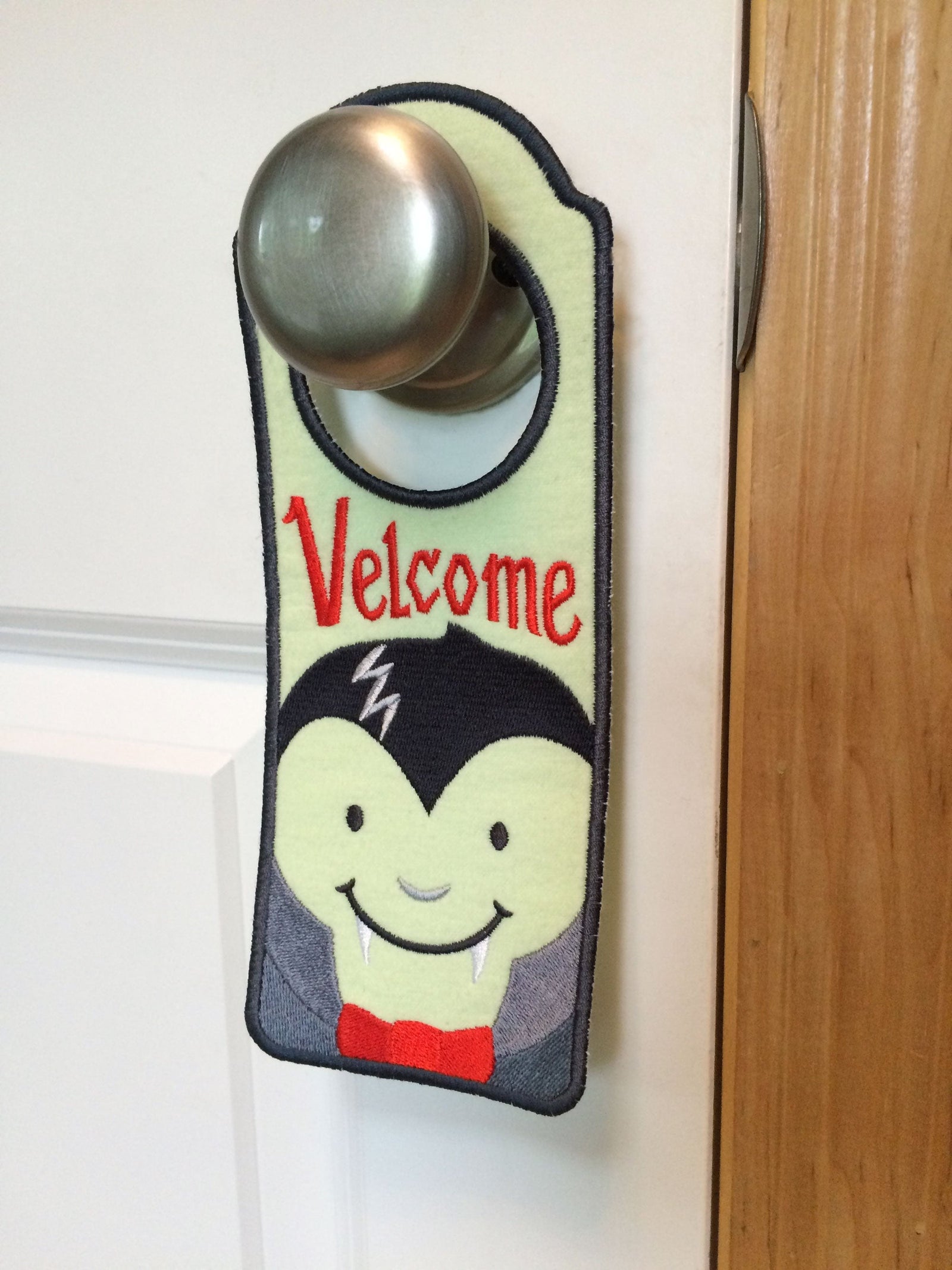 Doorknob Hangers, In-the-Hoop