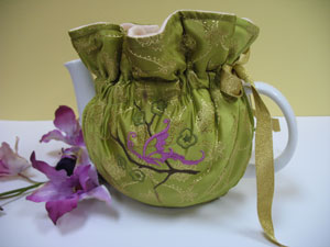 Embroidered Drawstring Teapot Cozy