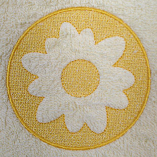 Daisy (Embossed)
