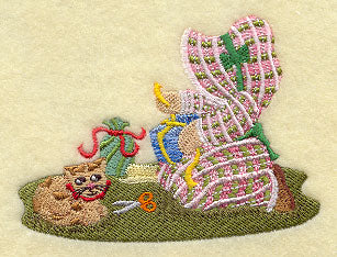 Sunbonnet Sue Wraps a Gift