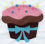 Crafty Cupcake with Pins