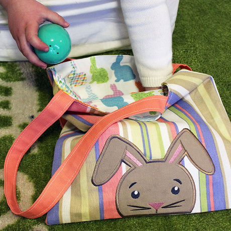 Peeking Bunny (Applique)