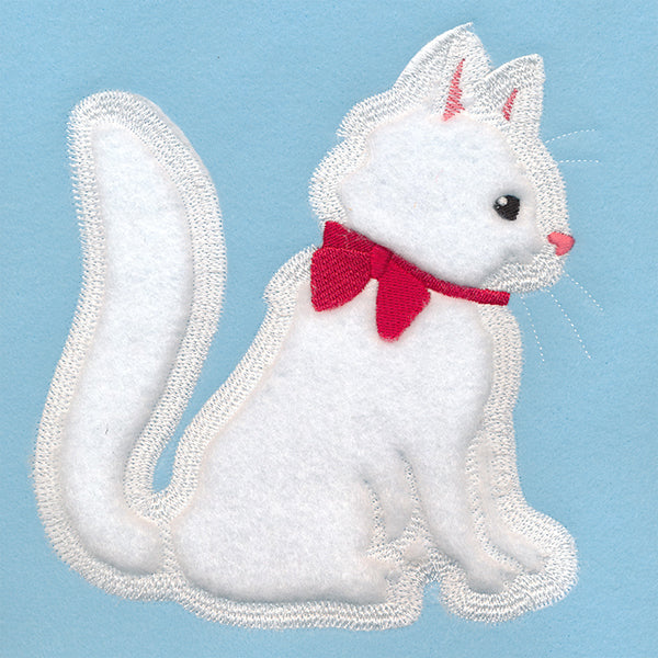 Pawsome Pet Pal - Kitten with Bow (Applique)