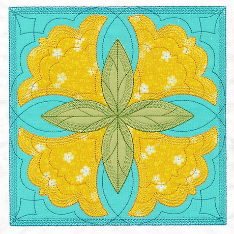 Flowers in Bloom Quilt Block 2 (In-the-Hoop)