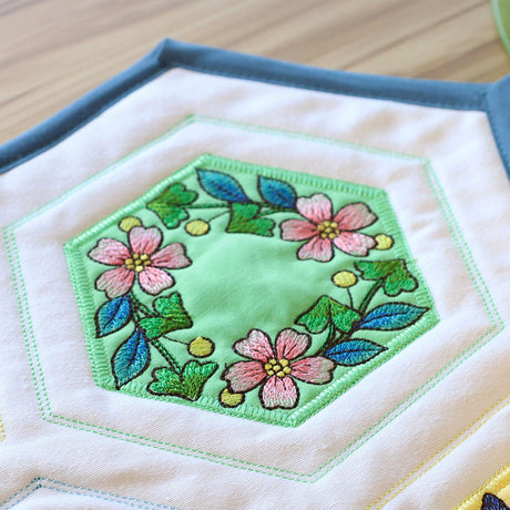 Springtime Quilt Hexagon - Flowers (Applique)