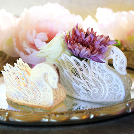 Elegant Swan in 3D (Lace)