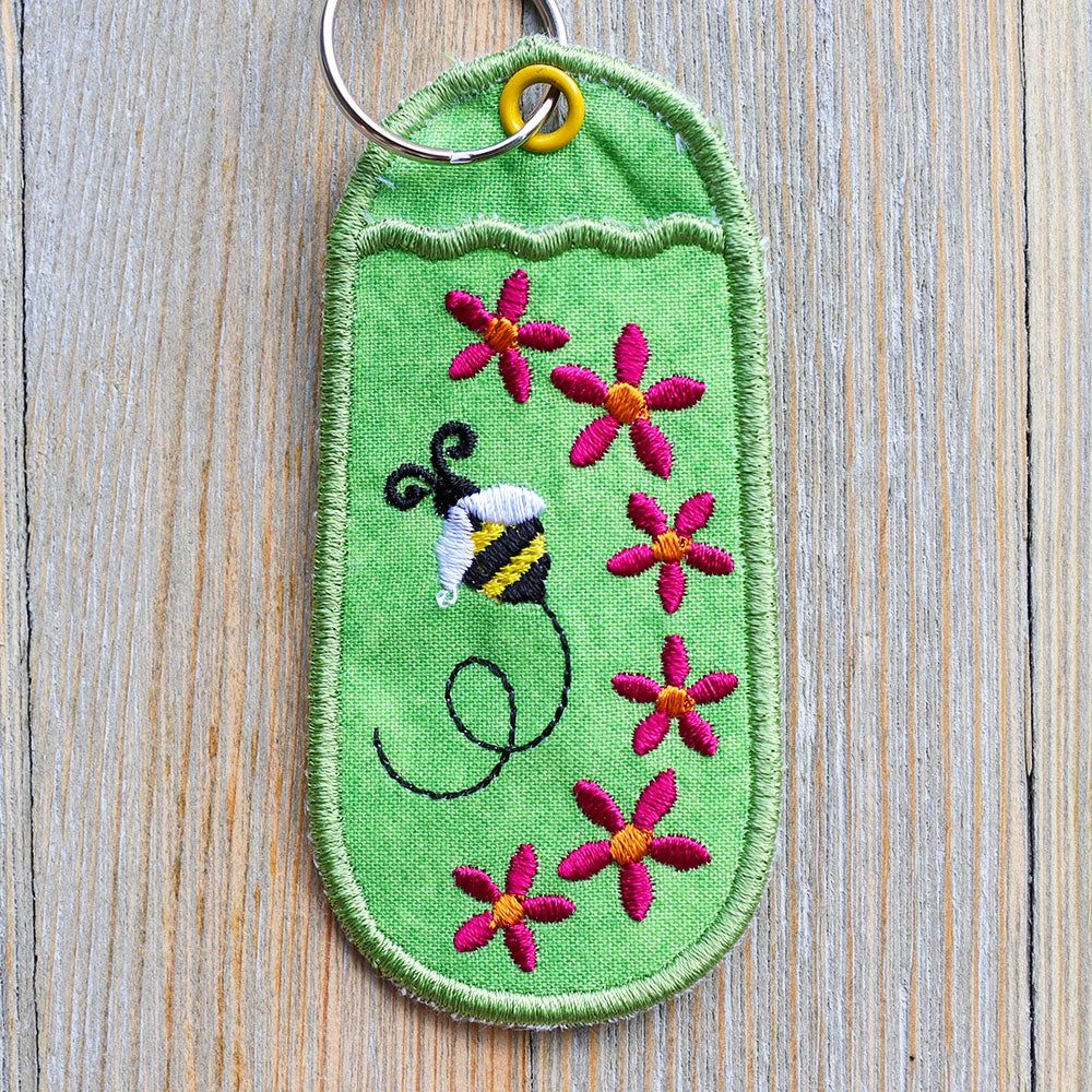 Honeybee Keychain - with Pocket (In-the-Hoop)
