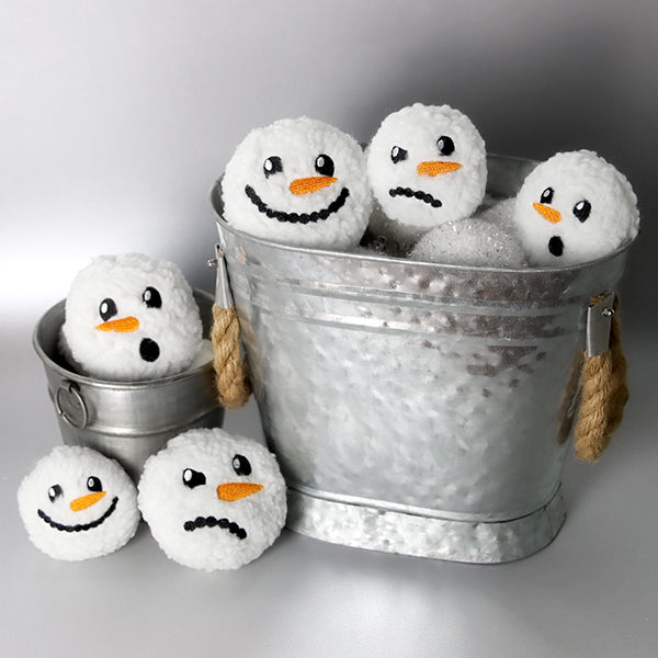 Snowball Bucket Toss 3 (In-the-Hoop)