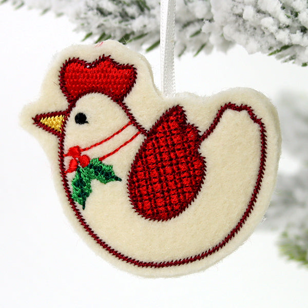 Farmhouse Christmas Chicken Ornament (In-the-Hoop)