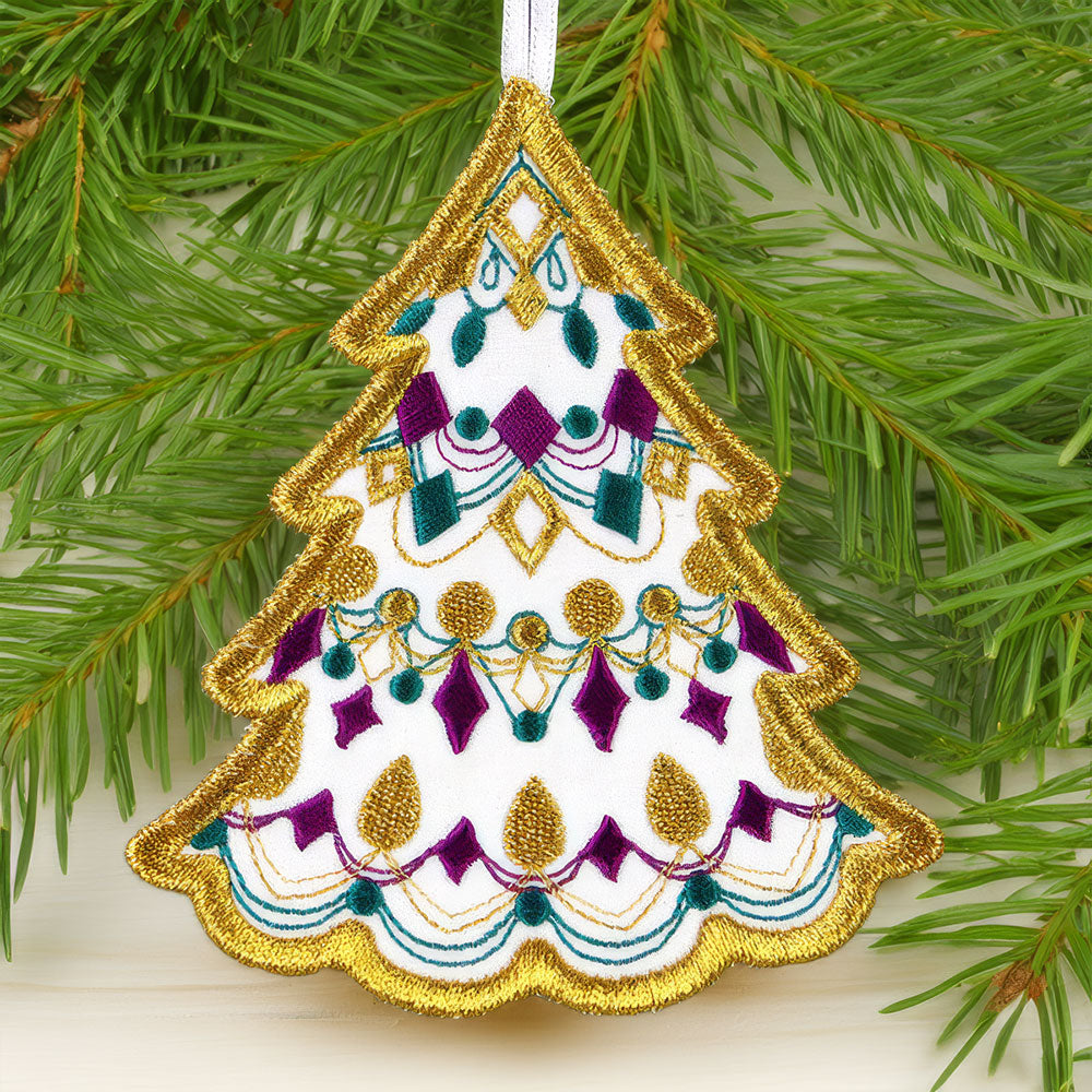 Festive & Fancy Tree Ornament (In-the-Hoop)