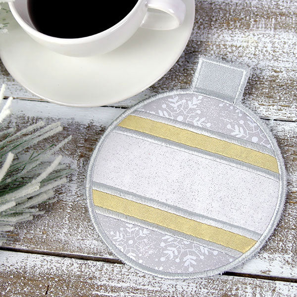 Christmas Ornament Trivet (In-the-Hoop)