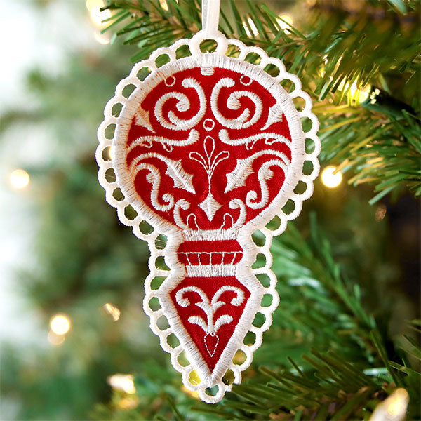 Lace Edge Christmas Bauble Ornament (In-the-Hoop)