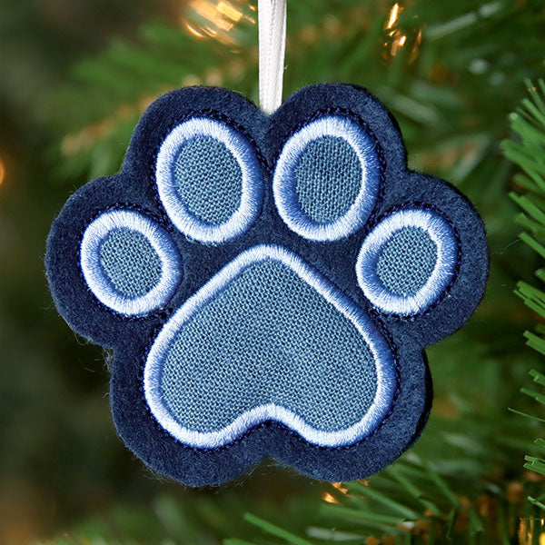 I Only Have Paws for You Pet Ornament (In-the-Hoop)