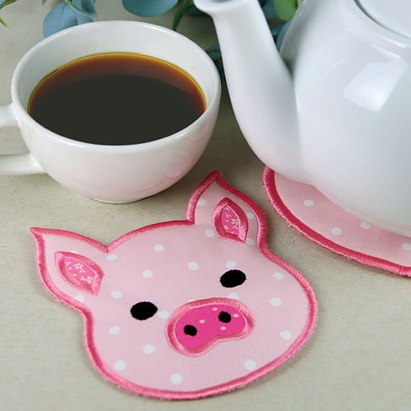 Oink Oink Pig Trivet (In-the-Hoop)