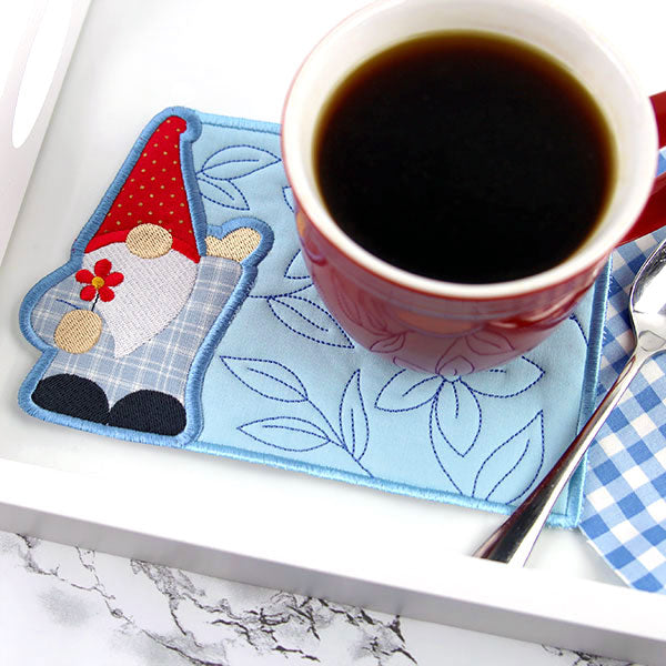 Nice to Gnome You Mug Rug (In-the-Hoop)