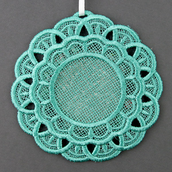 Garden Magic Photo Frame Ornament (Lace)