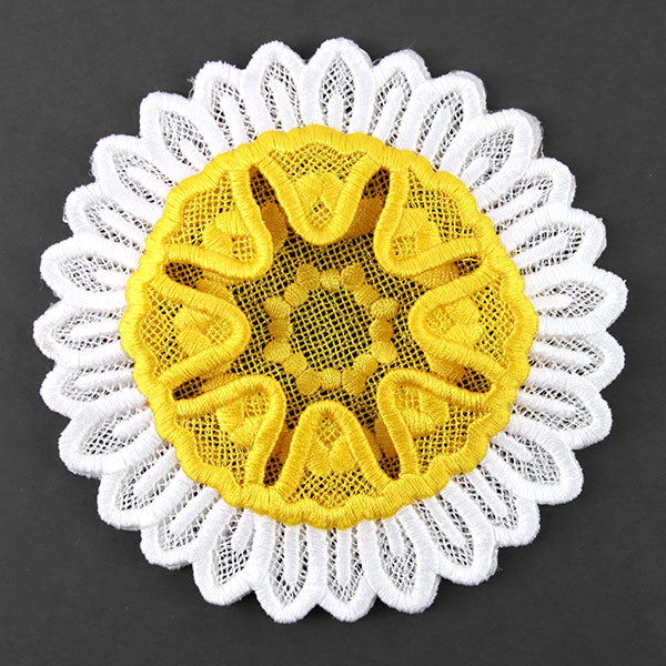 Darling Daisy Wine Glass Coaster (Lace)