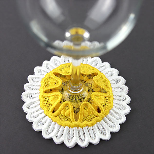 Darling Daisy Wine Glass Coaster (Lace)
