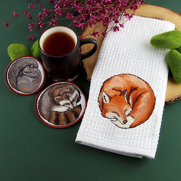 Sleeping Animal Coaster - Raccoon (In-the-Hoop)