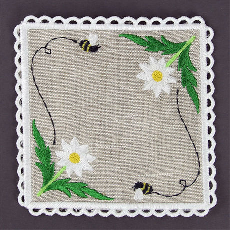 Lace Edge Bee and Daisy Coaster (In-the-Hoop)
