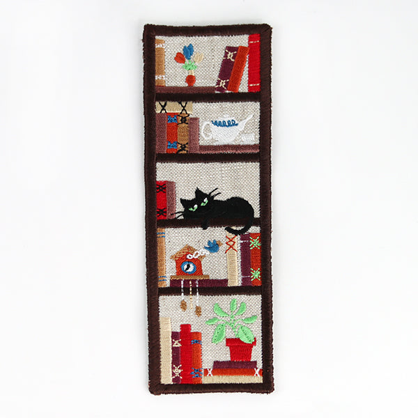 Cozy Bookshelf Bookmark (In-the-Hoop)