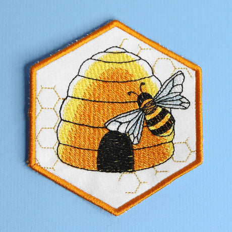 Oh Honey Bee & Hive Coaster (In-the-Hoop)